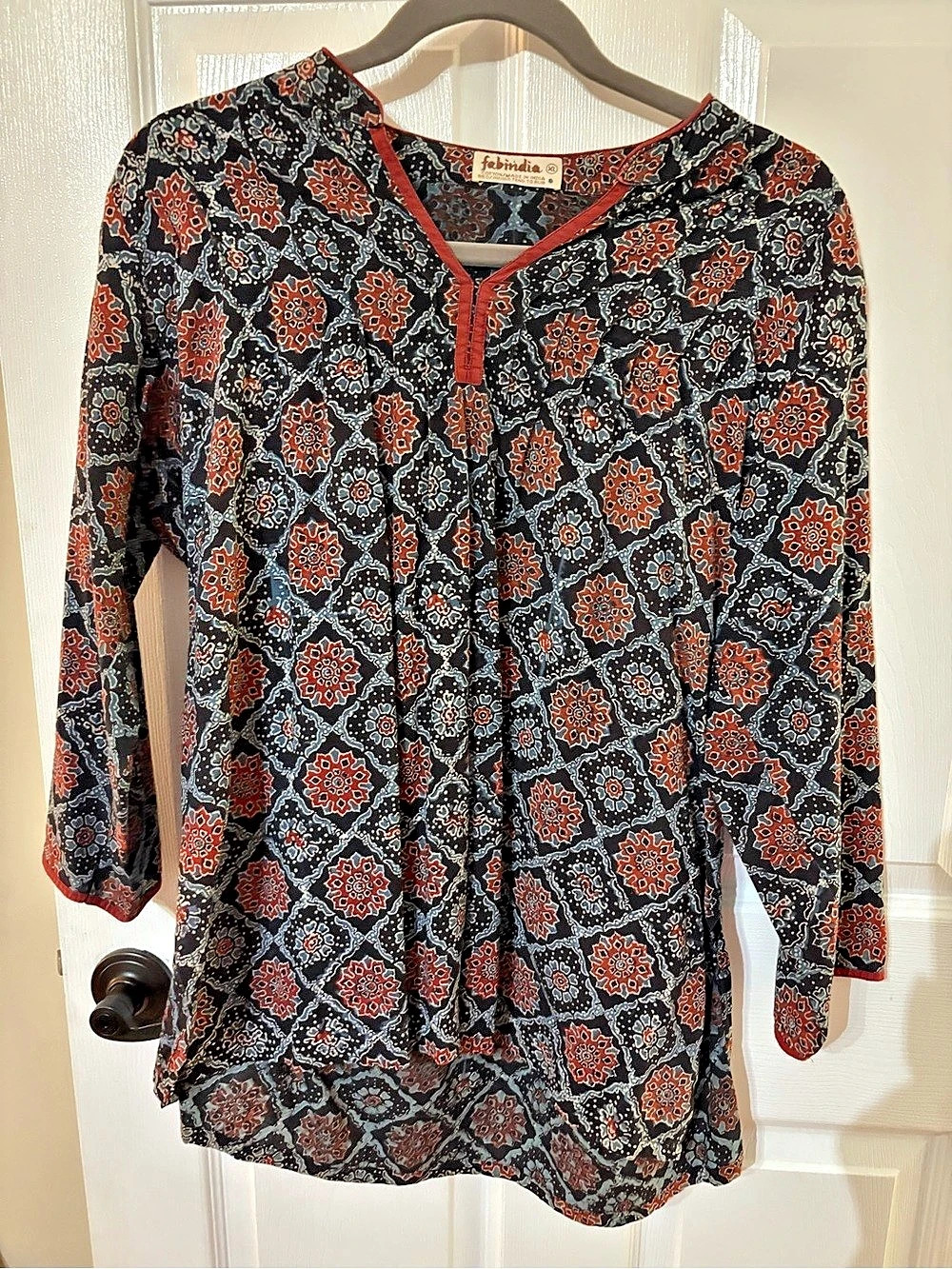 Chandira Women's Cotton Tunic Black & Red Size XL